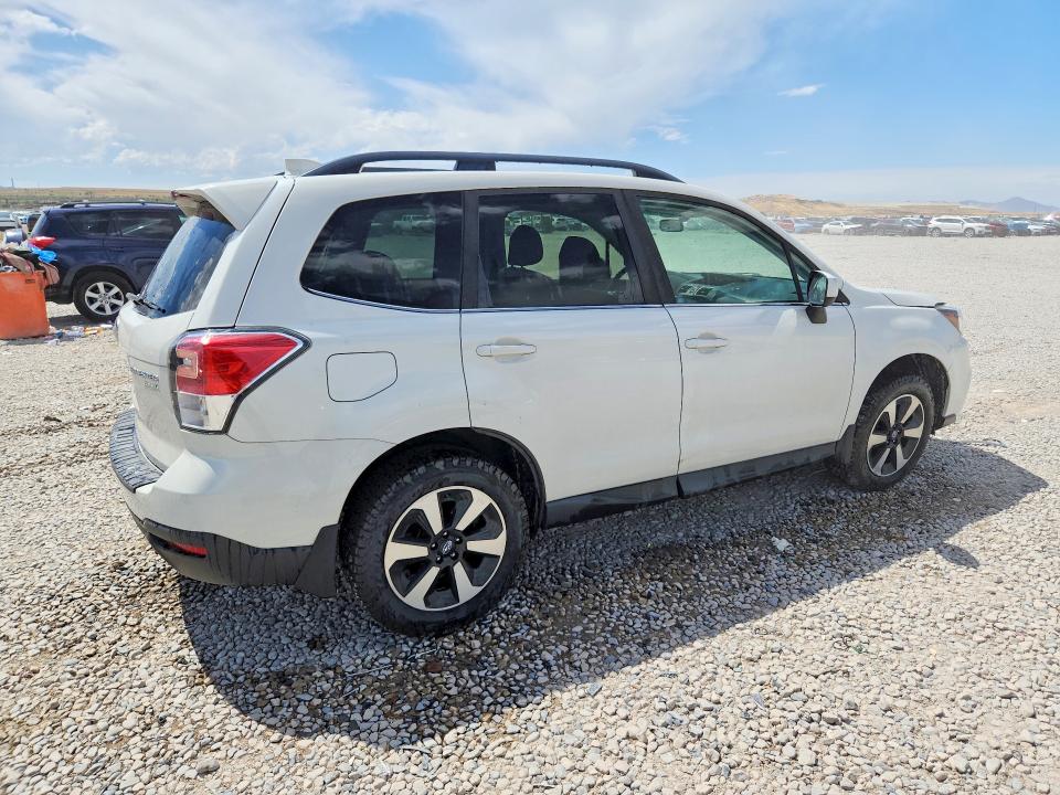 Продаж на аукціоні авто 2017 Subaru Forester, vin: JF2SJAJC4HH530121, номер лоту: 60420286