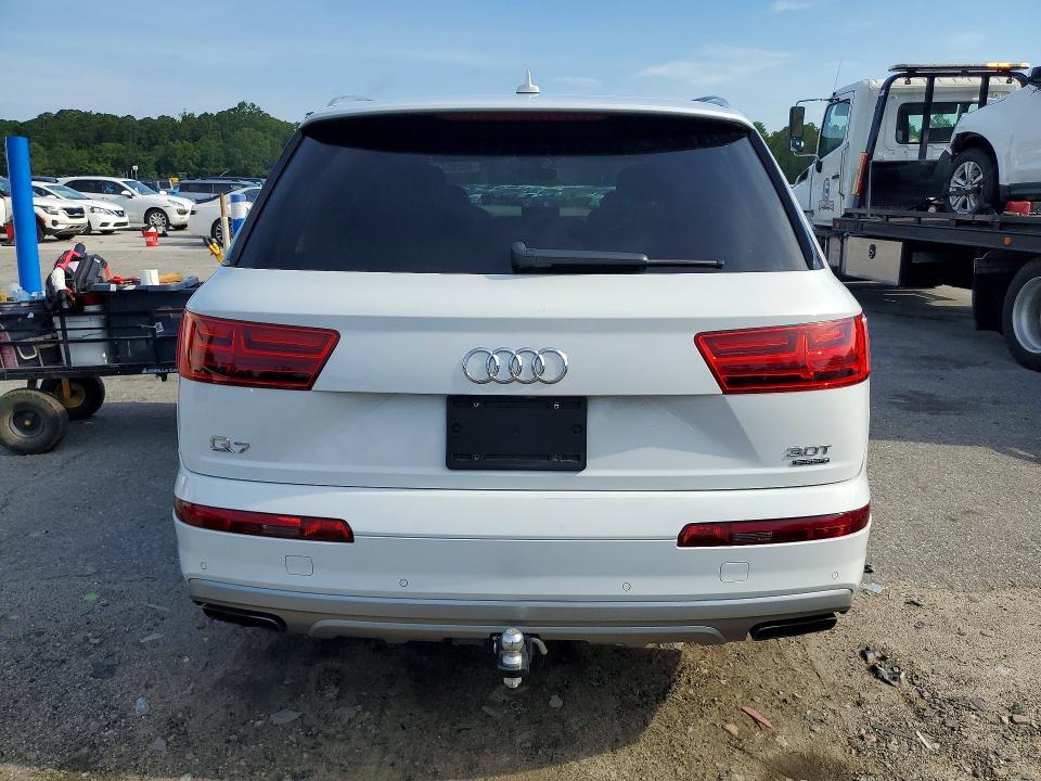 60295546 :رقم المزاد ، WA1VAAF78HD000176 vin ، 2017 Audi Q7 مزاد بيع