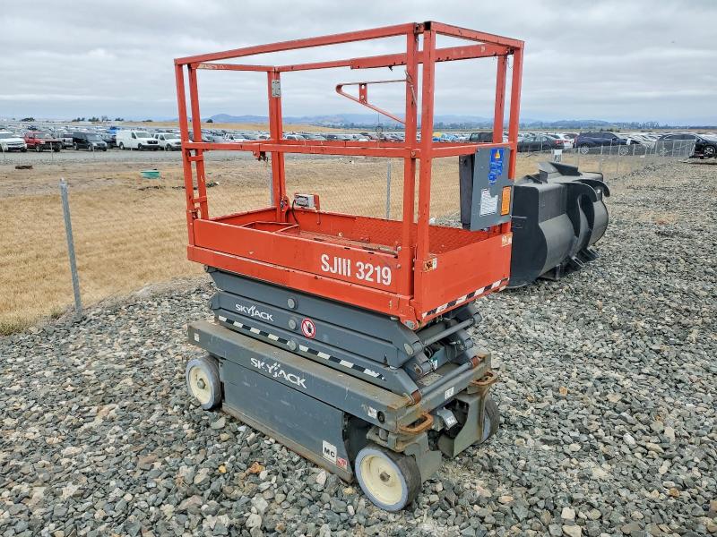 Продажа на аукционе авто 2018 Skyjack Industrial Equipment, vin: 22125525, номер лота: 59551276
