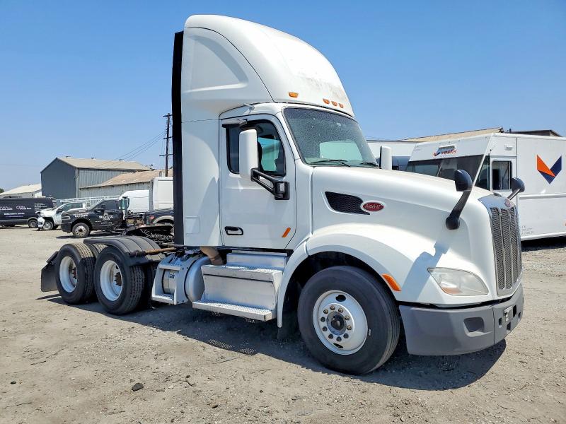 2018 Peterbilt 579 მანქანა იყიდება აუქციონზე, vin: 1XPBD49X7JD479045, აუქციონის ნომერი: 57912006