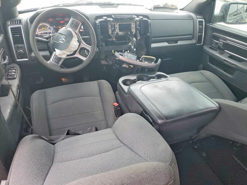 62927566 :رقم المزاد ، 1C6RR7LT8MS516894 vin ، 2021 Ram 1500 Classic مزاد بيع