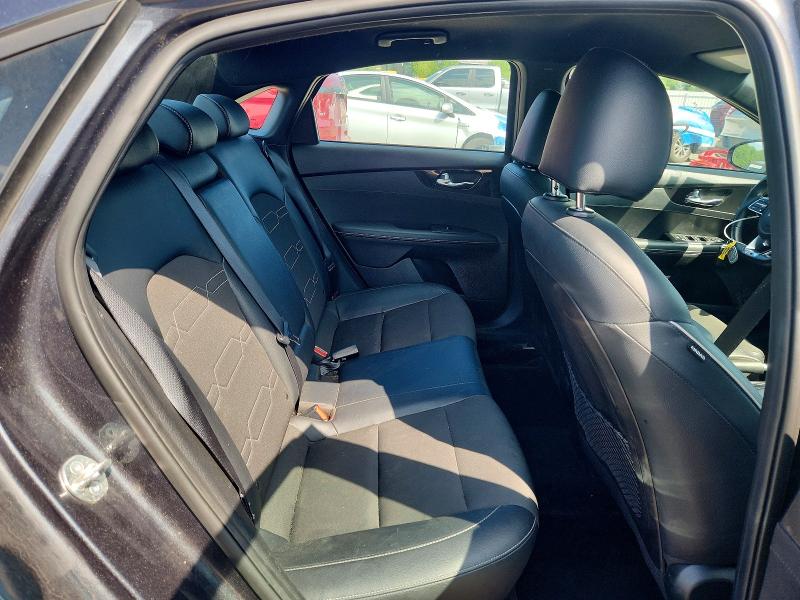 62673076 :رقم المزاد ، 3KPF54AD2PE647540 vin ، 2023 Kia Forte مزاد بيع