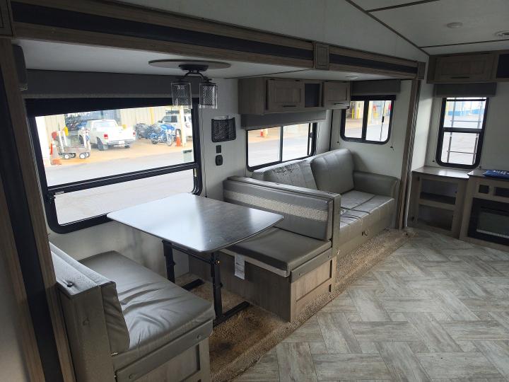 63481306 :رقم المزاد ، 4YDF25329M3105006 vin ، 2021 Keystone Springdale مزاد بيع