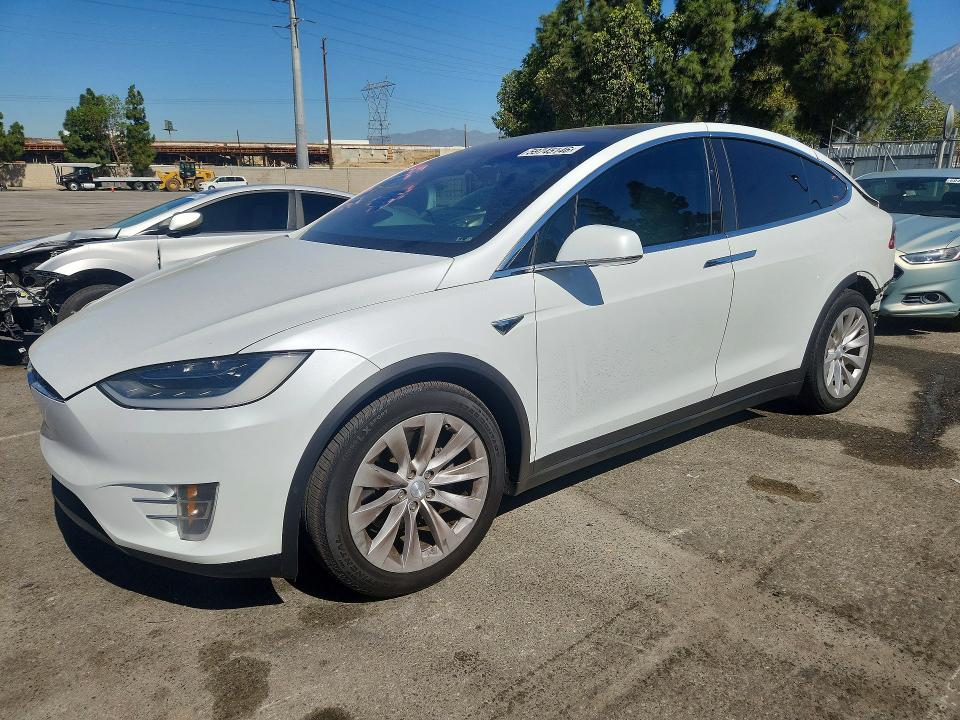 Auction sale of the 2018 Tesla Model X, vin: 5YJXCAE20JF124276, lot number: 59745146