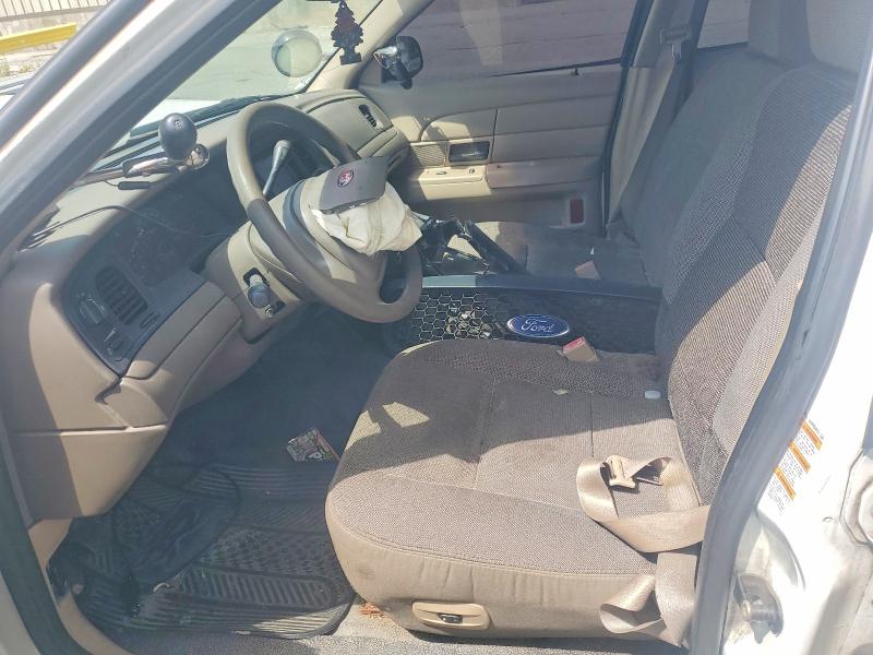 62299316 :رقم المزاد ، 2FAHP71W33X187403 vin ، 2003 Ford Crown Victoria مزاد بيع