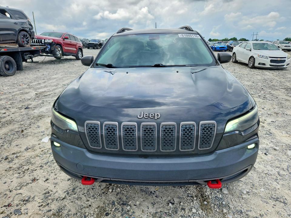61060116 :رقم المزاد ، 1C4PJMBX0KD288532 vin ، 2019 Jeep Cherokee مزاد بيع