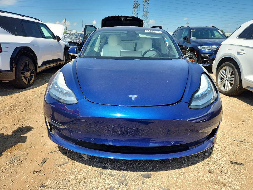 Продажа на аукционе авто 2018 Tesla Model 3, vin: 5YJ3E1EB2JF086204, номер лота: 60211076