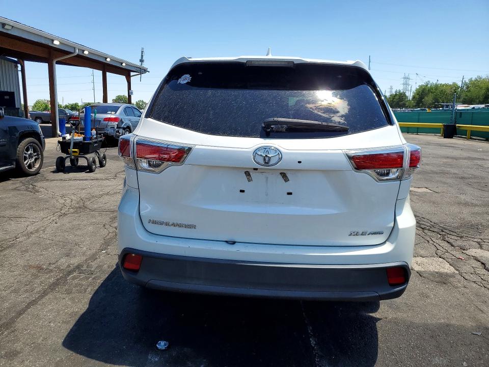Продажа на аукционе авто 2016 Toyota Highlander, vin: 5TDJKRFH2GS267258, номер лота: 59330336