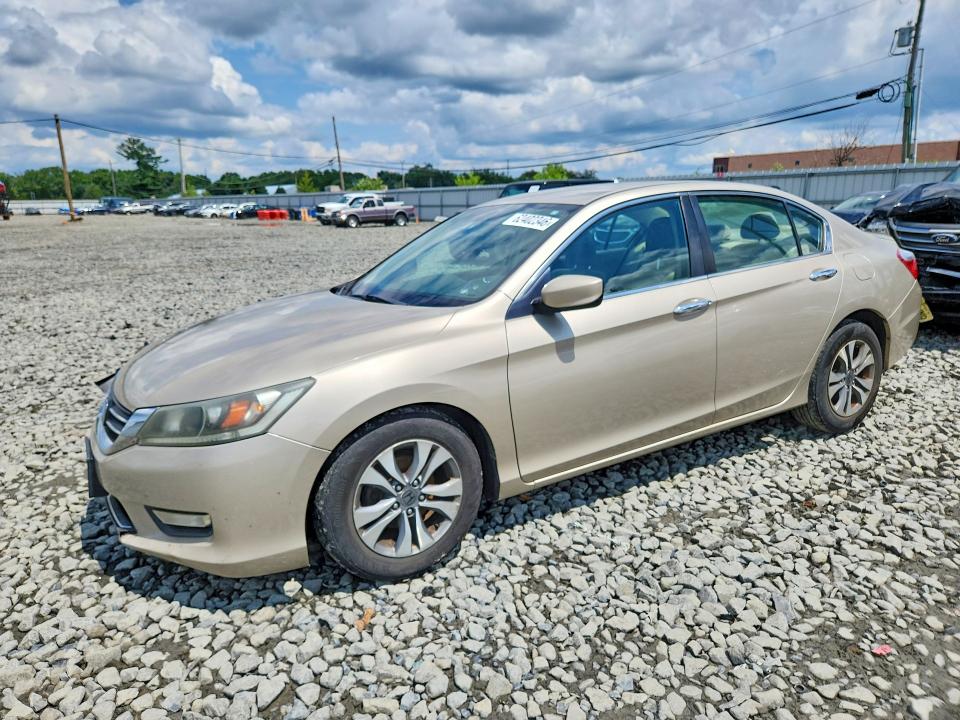 62402346 :رقم المزاد ، 1HGCR2F33FA128866 vin ، 2015 Honda Accord مزاد بيع