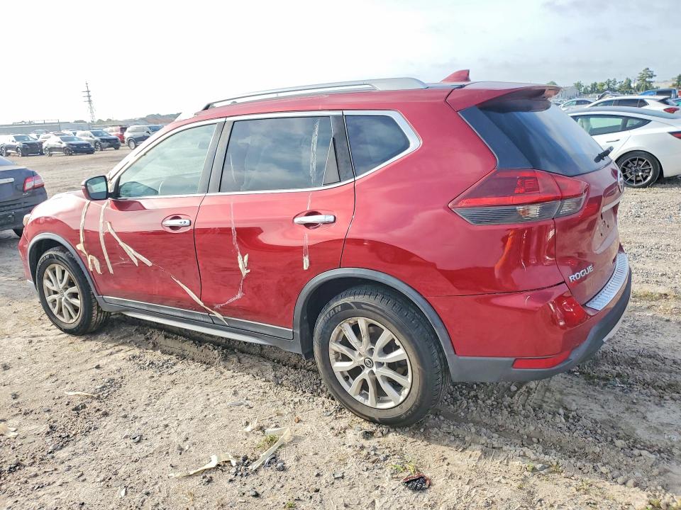 61574656 :رقم المزاد ، 5N1AT2MT1JC821258 vin ، 2018 Nissan Rogue مزاد بيع