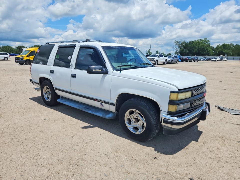 59732136 :رقم المزاد ، 1GNEC13R9XJ570653 vin ، 1999 Chevrolet Tahoe مزاد بيع