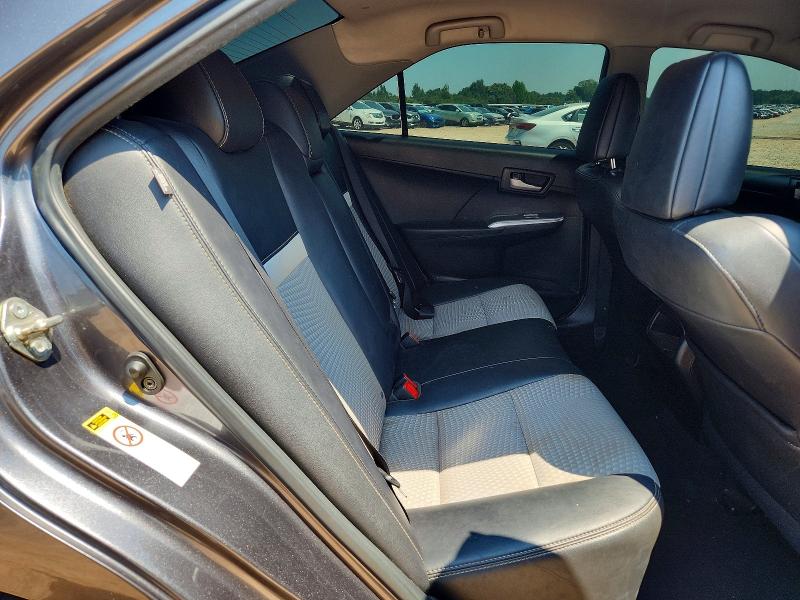 61686526 :رقم المزاد ، 4T1BF1FK0EU332781 vin ، 2014 Toyota Camry مزاد بيع
