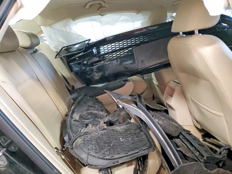 61558226 :رقم المزاد ، 1VWAS7A3XFC105374 vin ، 2015 Volkswagen Passat مزاد بيع
