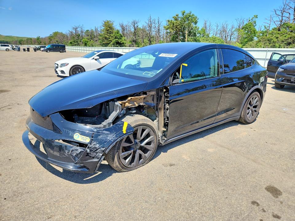62468606 :رقم المزاد ، 7SAXCBE53PF400459 vin ، 2023 Tesla Model X مزاد بيع