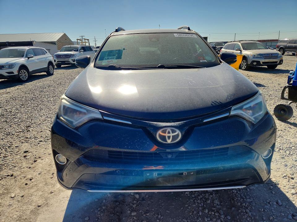 58558296 :رقم المزاد ، 2T3DFREV2HW553670 vin ، 2017 Toyota Rav4 مزاد بيع