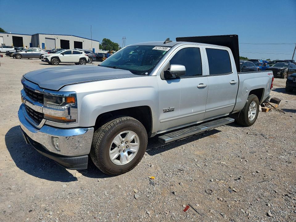 Продажа на аукционе авто 2018 Chevrolet Silverado, vin: 3GCUKREH7JG101242, номер лота: 62157506
