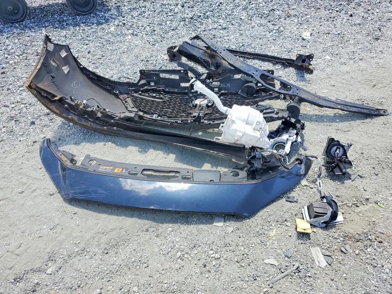61721156 :رقم المزاد ، JM1BPAA77N1508134 vin ، 2022 Mazda 3 مزاد بيع