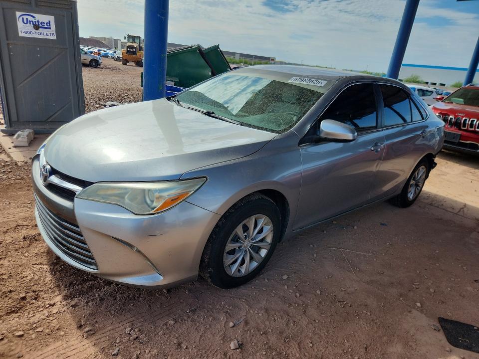 2015 Toyota Camry მანქანა იყიდება აუქციონზე, vin: 4T1BF1FK6FU036813, აუქციონის ნომერი: 60985826