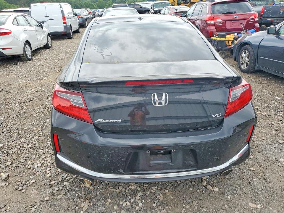 Продажа на аукционе авто 2017 Honda Accord, vin: 1HGCT2B87HA004539, номер лота: 62092126