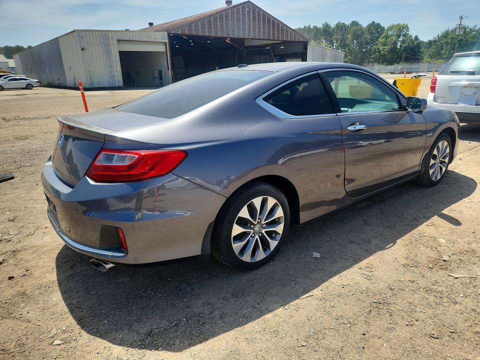 Продажа на аукционе авто 2015 Honda Accord, vin: 1HGCT1B86FA004250, номер лота: 61700256