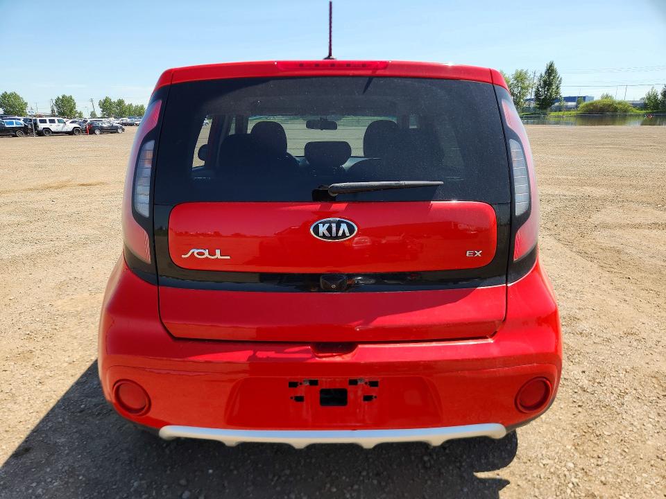 2017 Kia Soul მანქანა იყიდება აუქციონზე, vin: KNDJP3A56H7878613, აუქციონის ნომერი: 60880376