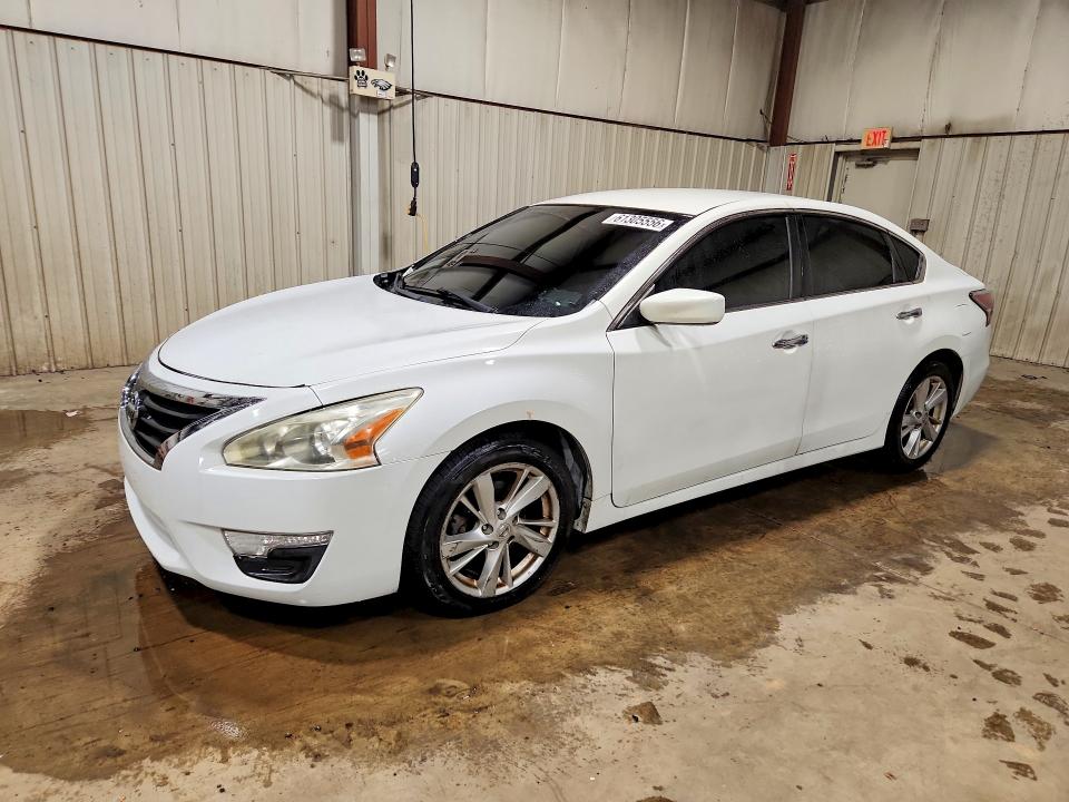 61305556 :رقم المزاد ، 1N4AL3AP8FN886658 vin ، 2015 Nissan Altima مزاد بيع