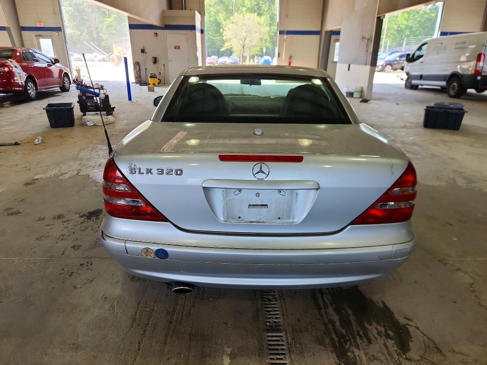 2002 Mercedes-benz Slk მანქანა იყიდება აუქციონზე, vin: WDBKK65F02F262800, აუქციონის ნომერი: 59831116
