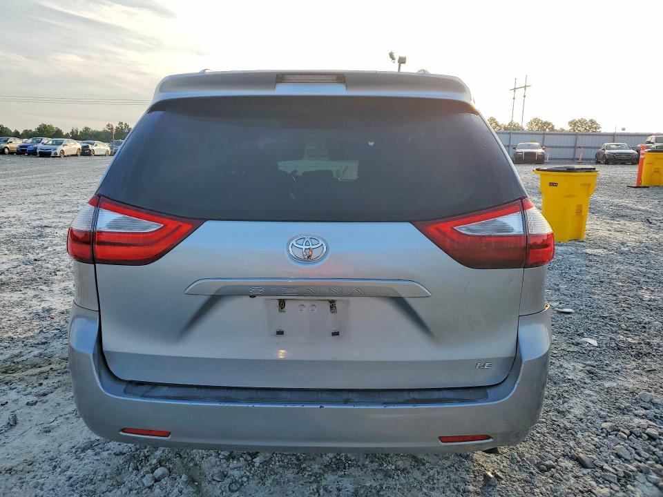 63500096 :رقم المزاد ، 5TDKK3DC7GS739981 vin ، 2016 Toyota Sienna مزاد بيع
