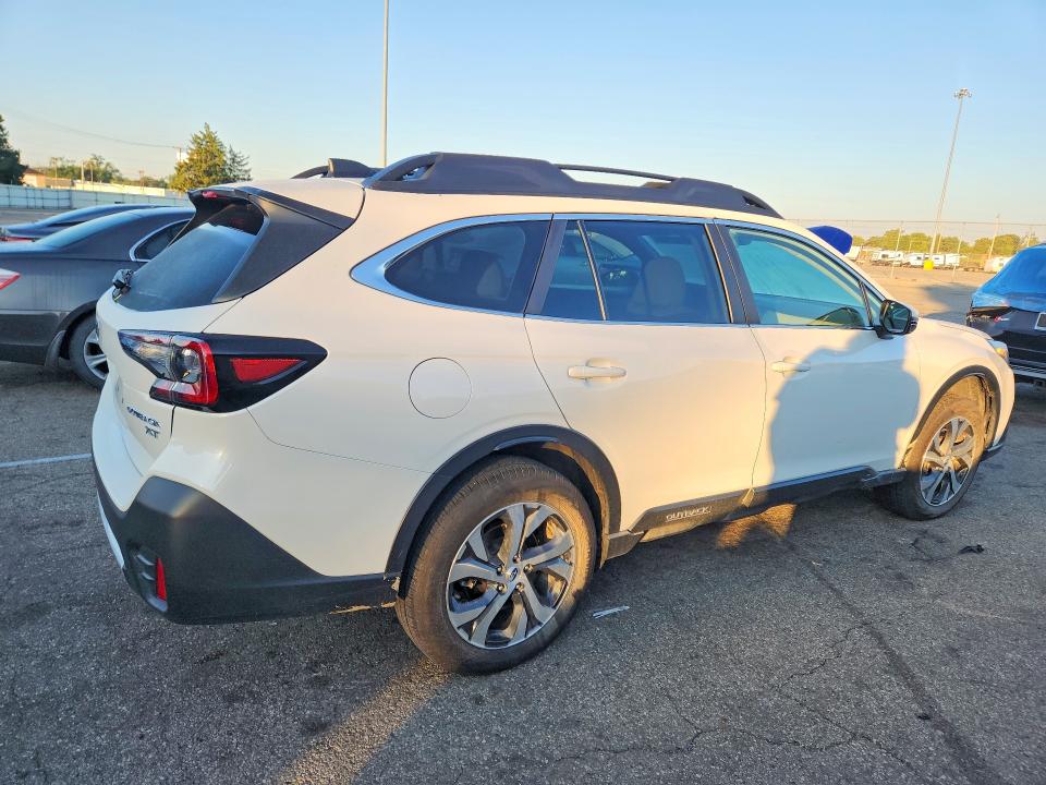 62661146 :رقم المزاد ، 4S4BTGND6L3201257 vin ، 2020 Subaru Outback مزاد بيع