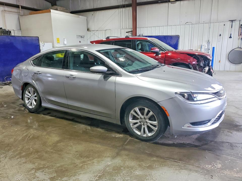62628596 :رقم المزاد ، 1C3CCCAB7FN680937 vin ، 2015 Chrysler 200 مزاد بيع