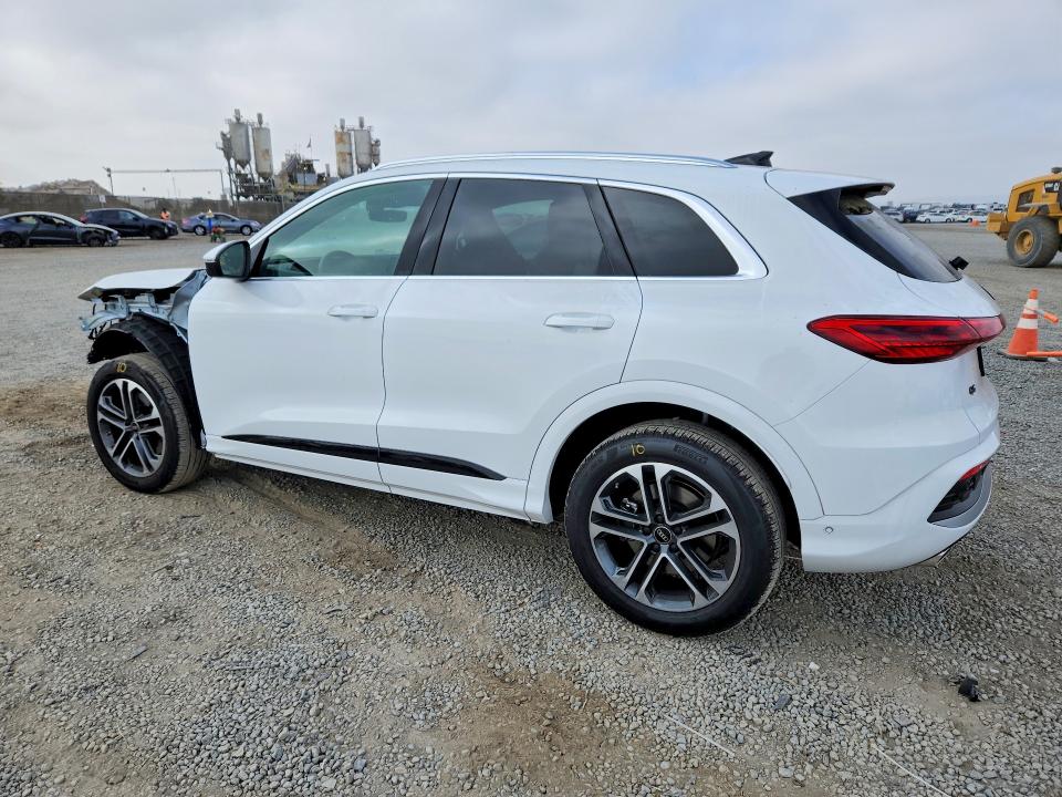 59143886 :رقم المزاد ، WA12AAGU1S2080835 vin ، 2025 Audi Q5 مزاد بيع