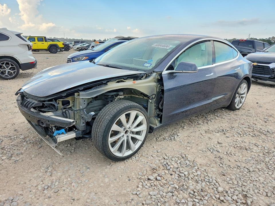 2018 Tesla Model 3 მანქანა იყიდება აუქციონზე, vin: 5YJ3E1EA6JF186524, აუქციონის ნომერი: 60044696
