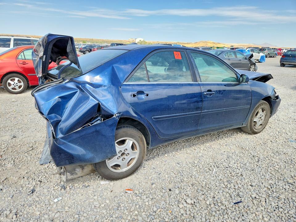 2003 Toyota Camry მანქანა იყიდება აუქციონზე, vin: 4T1BF32K93U043767, აუქციონის ნომერი: 60718646