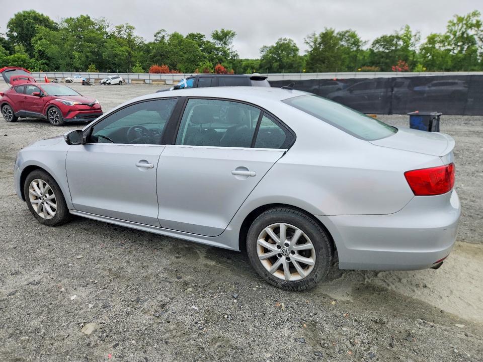 60392246 :رقم المزاد ، 3VWD07AJ3EM317130 vin ، 2014 Volkswagen Jetta مزاد بيع