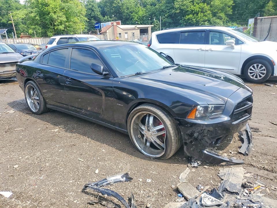 60277816 :رقم المزاد ، 2B3CM5CT6BH611316 vin ، 2011 Dodge Charger مزاد بيع