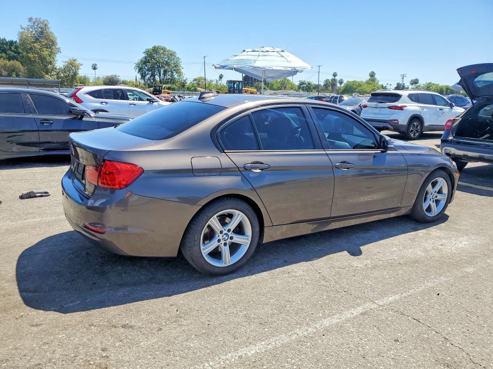 2012 Bmw 328 მანქანა იყიდება აუქციონზე, vin: WBA3A5G59CNP18238, აუქციონის ნომერი: 59608306