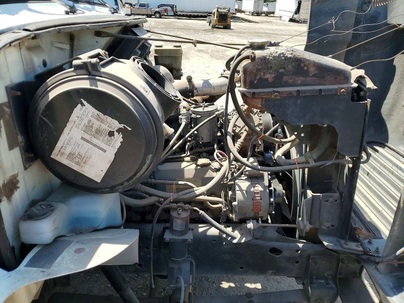 61868536 :رقم المزاد ، 1HTSCABM3SH606907 vin ، 1995 International 4000 مزاد بيع