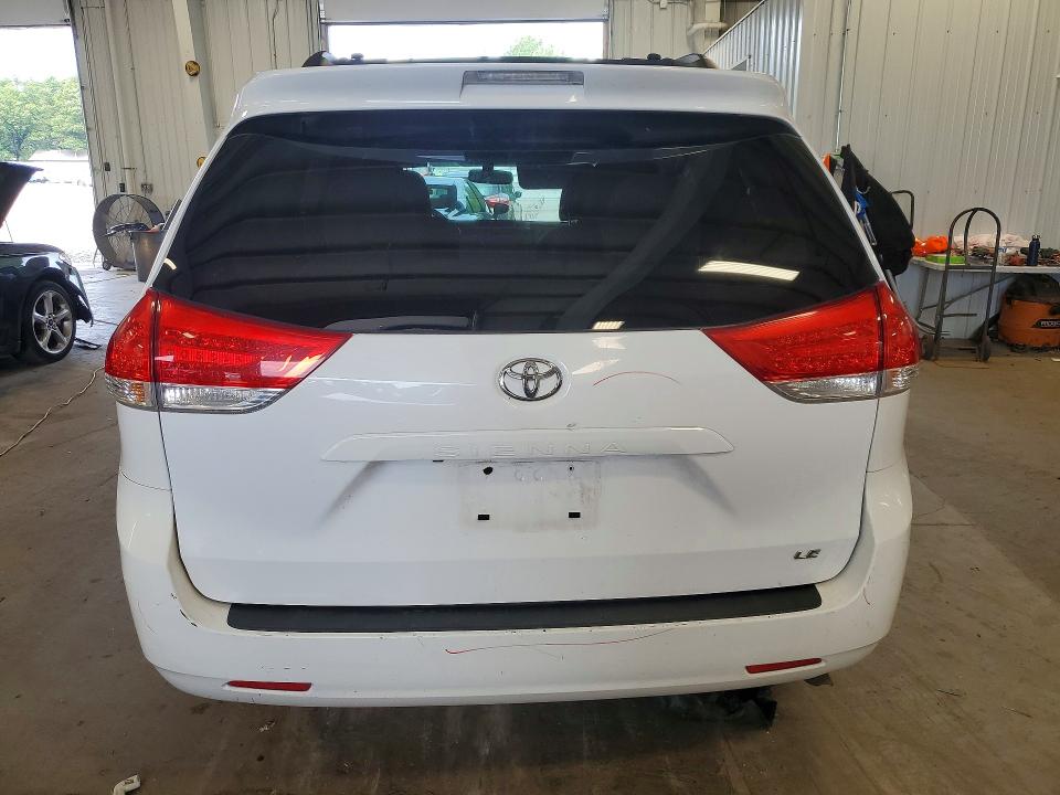 Продажа на аукционе авто 2013 Toyota Sienna, vin: 5TDKK3DC2DS382642, номер лота: 58879496