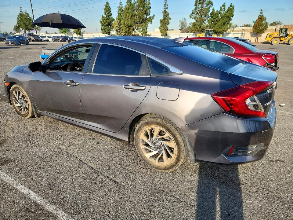 Aukcja sprzedaży 2017 Honda Civic, vin: 2HGFC2F70HH536618, numer aukcji: 63043626