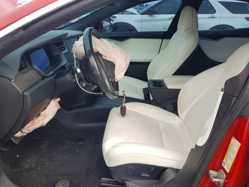 63240856 :رقم المزاد ، 5YJSA1E21JF286627 vin ، 2018 Tesla Model S مزاد بيع