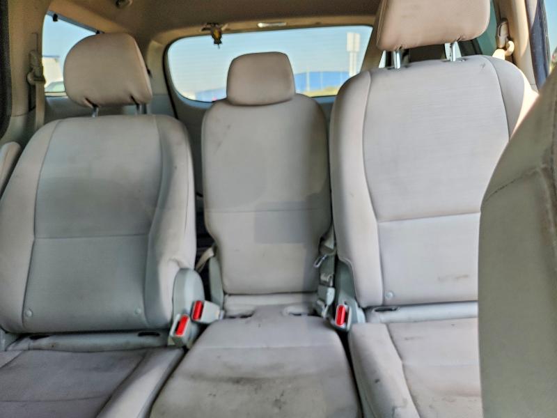 62857686 :رقم المزاد ، KNDMB5C11F6015416 vin ، 2015 Kia Sedona مزاد بيع