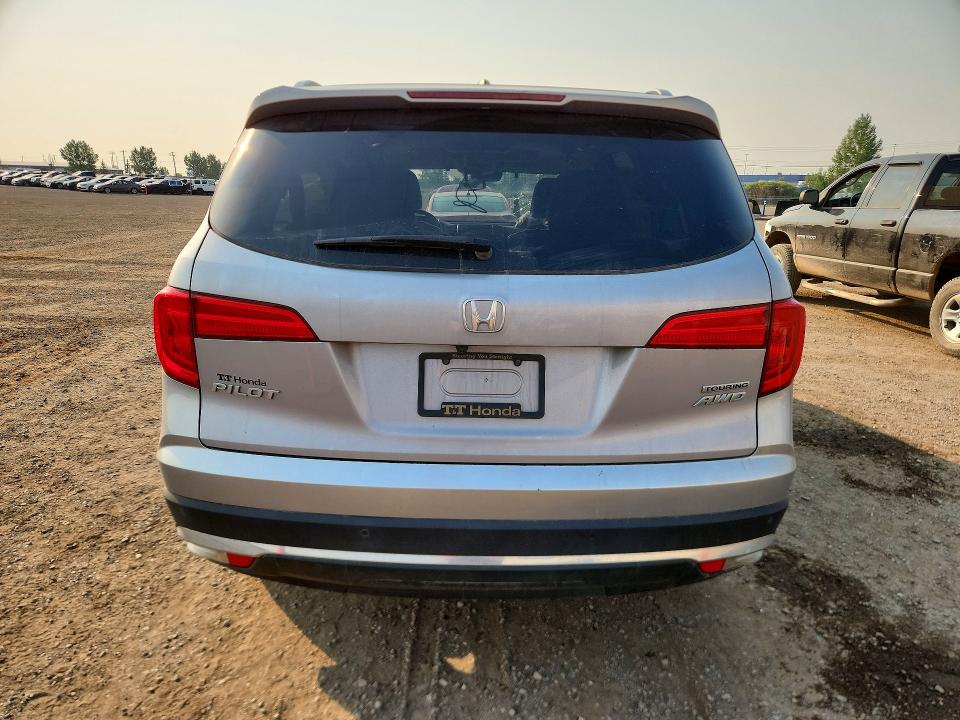 63507136 :رقم المزاد ، 5FNYF6H90JB502341 vin ، 2018 Honda Pilot مزاد بيع