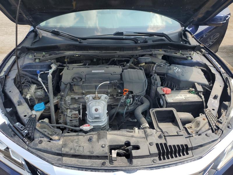 Auction sale of the 2017 Honda Accord, vin: 1HGCR2F88HA212129, lot number: 61332596