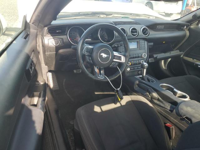 61565526 :رقم المزاد ، 1FA6P8TH0L5126698 vin ، 2020 Ford Mustang مزاد بيع