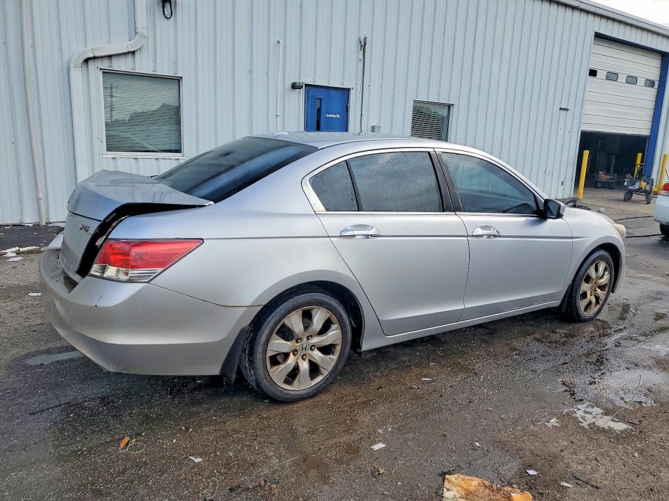 61040676 :رقم المزاد ، 1HGCP36878A070786 vin ، 2008 Honda Accord مزاد بيع
