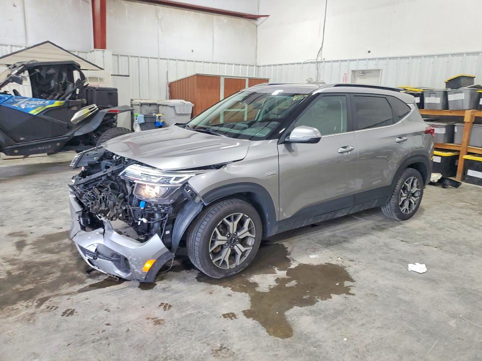 2021 Kia Seltos მანქანა იყიდება აუქციონზე, vin: KNDERCAA1M7158297, აუქციონის ნომერი: 60520156