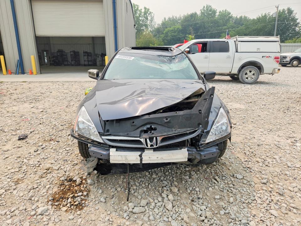 60389556 :رقم المزاد ، 1HGCM668X7A066028 vin ، 2007 Honda Accord مزاد بيع