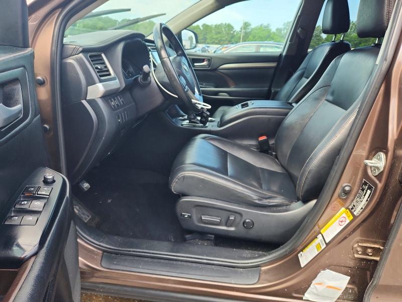 59401036 :رقم المزاد ، 5TDKZRFH8KS290472 vin ، 2019 Toyota Highlander مزاد بيع