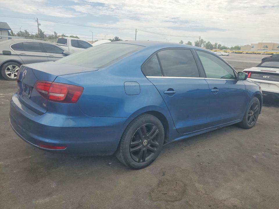 61048166 :رقم المزاد ، 3VW2B7AJ7HM306945 vin ، 2017 Volkswagen Jetta مزاد بيع