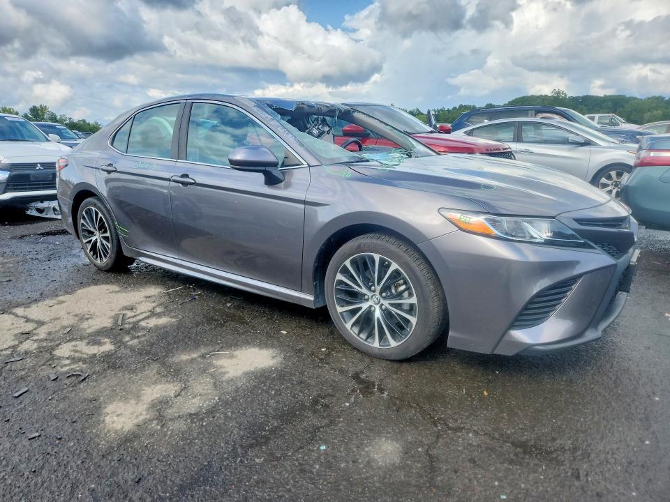 Продаж на аукціоні авто 2018 Toyota Camry, vin: 4T1B11HK0JU096154, номер лоту: 63105966